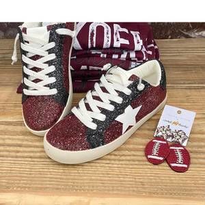 NEW CAMEL THREADS game day sneakers in maroon and black